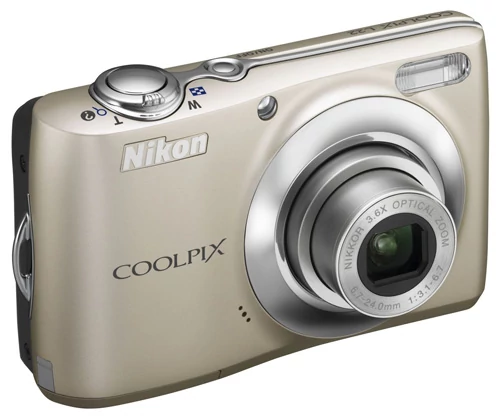 Nikon COOLPIX L22 pokonał konkurencję, ale nie było to zwycięstwo łatwe.