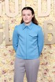 Bella Ramsey egy minimalista Prada összeállításban fejezte ki, hogy neki a díjátadó nem húsvásár