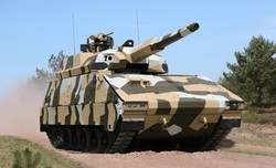 Czołgi sprzedają się lepiej niż samochody? Koncern zaskakuje decyzją