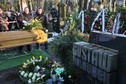 Nina Andrycz spoczęła w grobie tuż obok kwatery Gustawa Holoubka