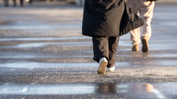 nadchodzi zmiana aury pogodowej. uwaga na przymrozki i alerty imgw