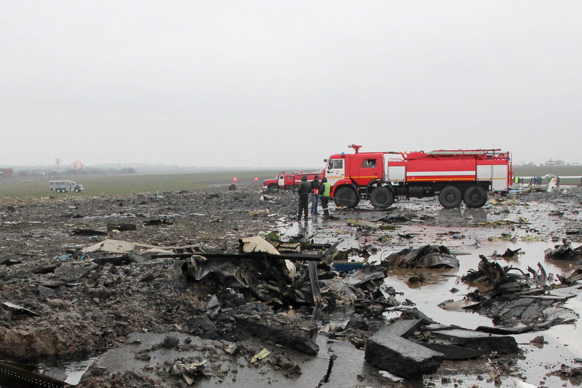 Katastrofa pasażerskiego boeinga w Rosji. Błagano pilotów, by tego nie robili