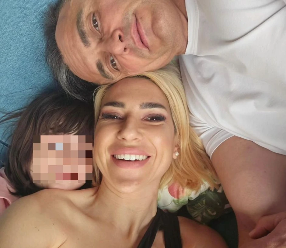 Jovana Jeremić sa dečkom i ćerkom