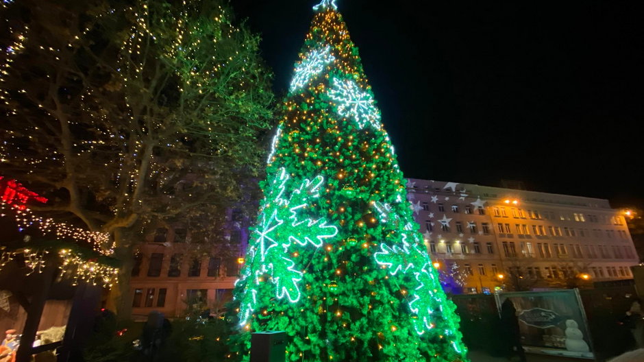 uroczyste rozświetlenie choinki na Placu Wolności w Poznaniu fot. Codzienny Poznań