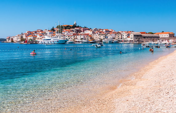 Chorwacja — zakaz zajmowania miejsca na plaży  