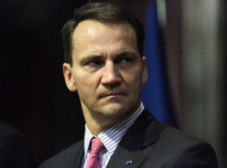 Sikorski wzywa Unię na pomoc. Chodzi o odzyskanie wraku