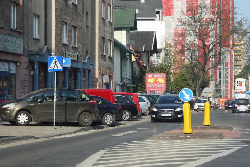 Nie dla wszystkich mieszkańców strefy starczy miejsc parkingowych