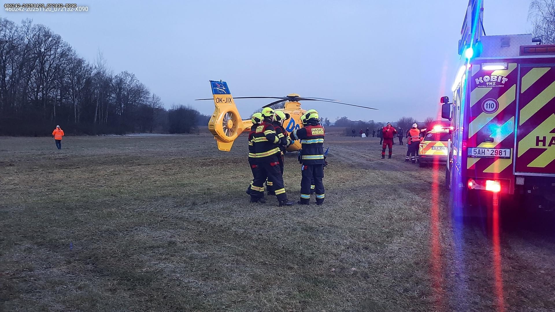 Medzi mestom Zliv a obcou Dívčice v okrese České Budějovice v Juhočeskom kraji došlo k zrážke rýchlika s osobným vlakom. 