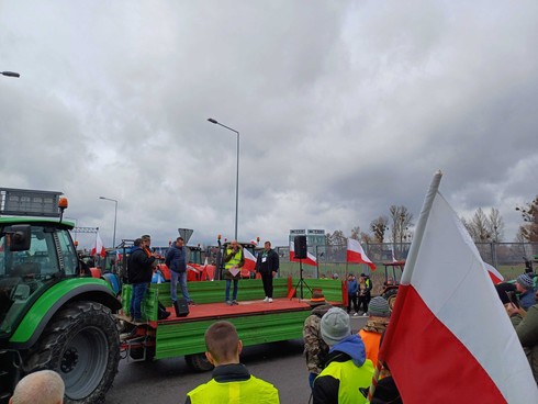 Protest koło Strykowa