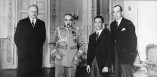 Gliński: Nie planujemy zakupu majątku Piłsudskich w Zułowie