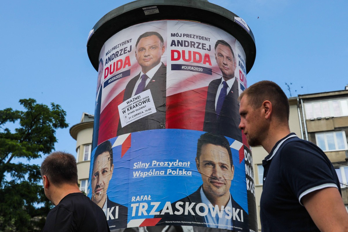 Kosztowne obietnice wyborcze. Hojny Trzaskowski przelicytował Dudę