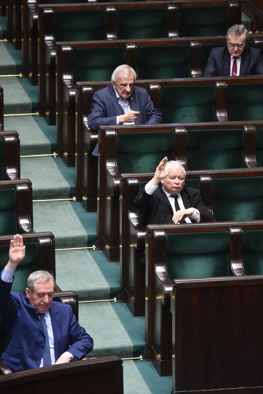 Tak Kaczyński maczał w tym palce. Czystych rąk mieć nie będzie...