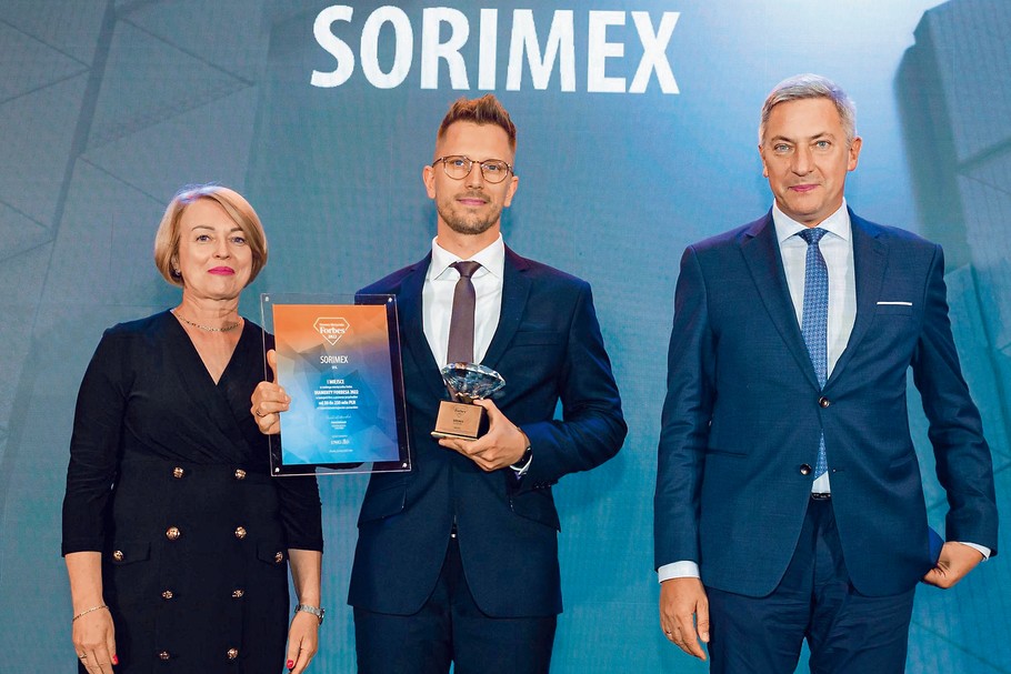 W imieniu Sorimexu wyróżnienie odebrał wiceprezes firmy Paweł Sobociński. Zwycięzcy gratulowali Paweł Zielewski, redaktor naczelny magazynu „Forbes”, oraz Dorota Oleniuk, dyrektor ds. korporacyjnych region kujawsko-pomorski ING Bank Śląski.