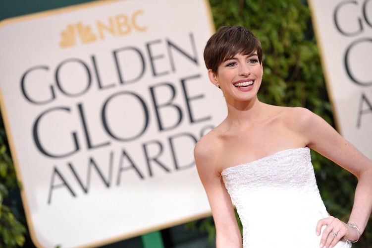 Anne Hathaway na gali Złotych Globów