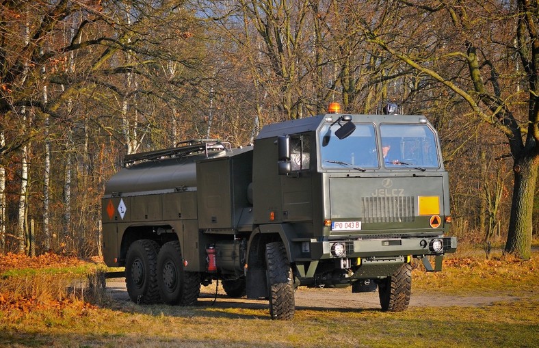 Cysterna CD-10 na podwoziu Jelcz 662D.35.