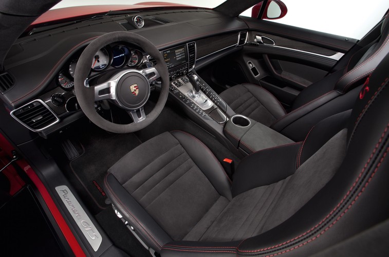 Porsche panamera GTS