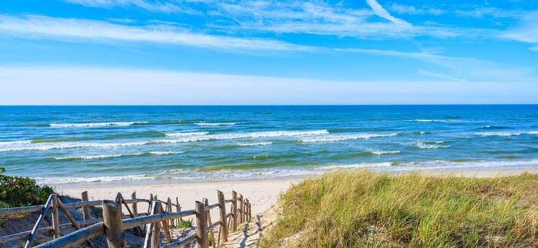 TOP 10. Najpopularniejsze plaże w Polsce [RANKING]