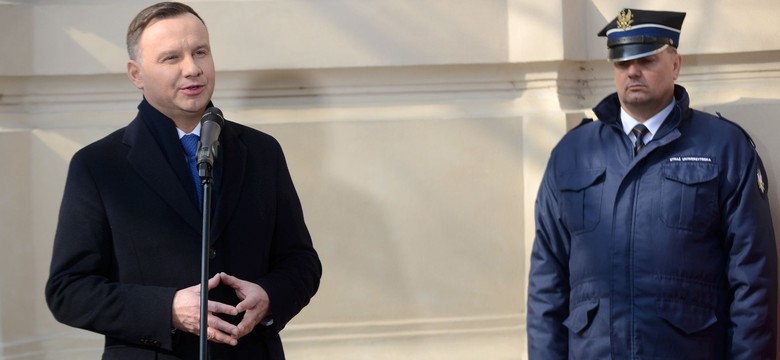 Prezydent podczas obchodów rocznicy Marca'68: Proszę o wybaczenie. W tle krzyki Obywateli RP