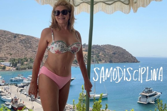 Kad se Suzana Mančić skine IMA ŠTA DA SE VIDI Ovako izgleda telo voditeljke u 69. godini, svi joj kažu ALAL VERA (FOTO)