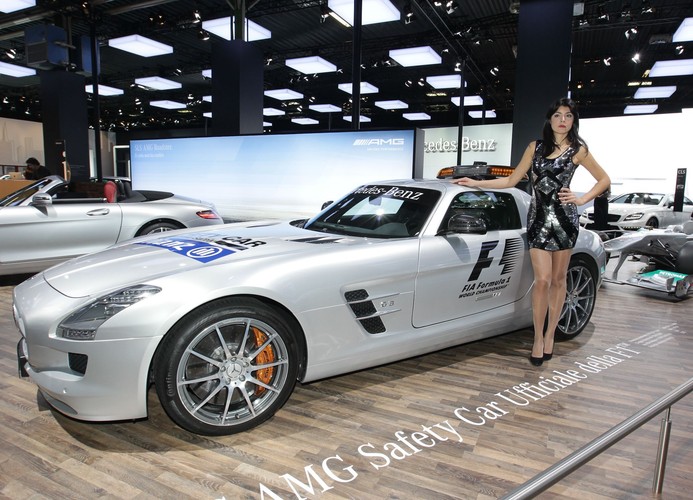 Salon samochodowy w Bolonii