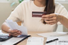 556 milionów długu młodych Polaków. Zetki wpadają w spiralę coraz szybciej