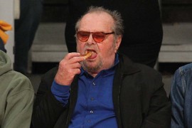 JEDNU ĆERKU OBOŽAVA, ZA DRUGU NE ŽELI NI DA ČUJE! Džek Nikolson (87) KONAČNO u javnosti posle GODINA ILEGALE, a njegova ZANEMARENA naslednica kaže: "Gledam decu poznatih i zavidim im"