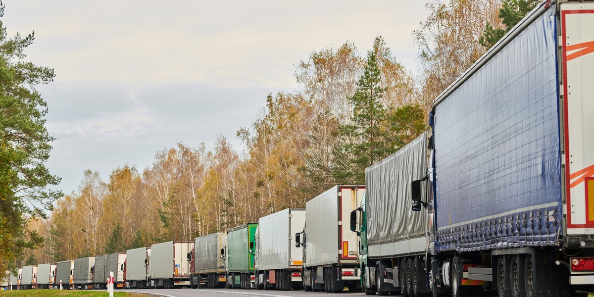 Branża transportowa to jedna z gospodarczych ofiar wojny po polskiej stronie. 