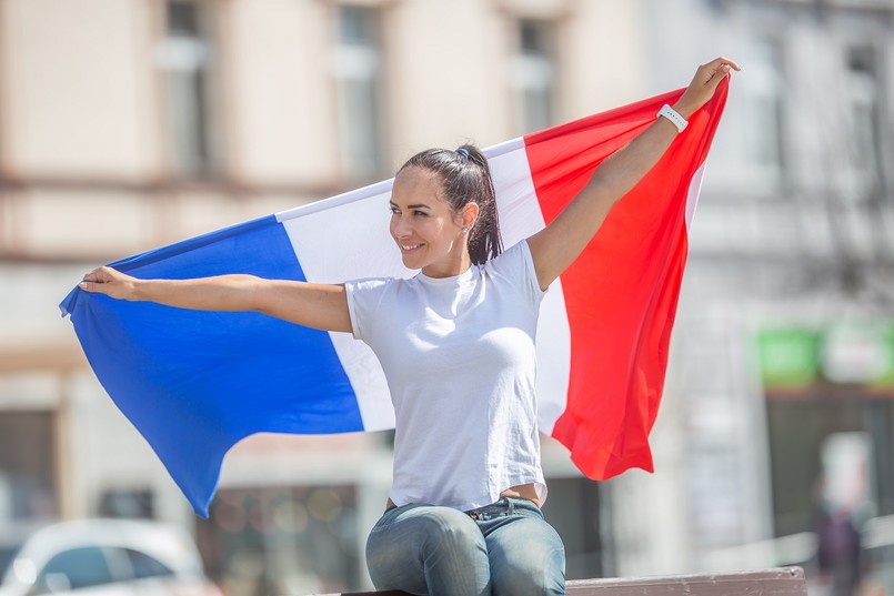 francja flaga francuska francuzka architektura styl życia t-shirt dżinsy