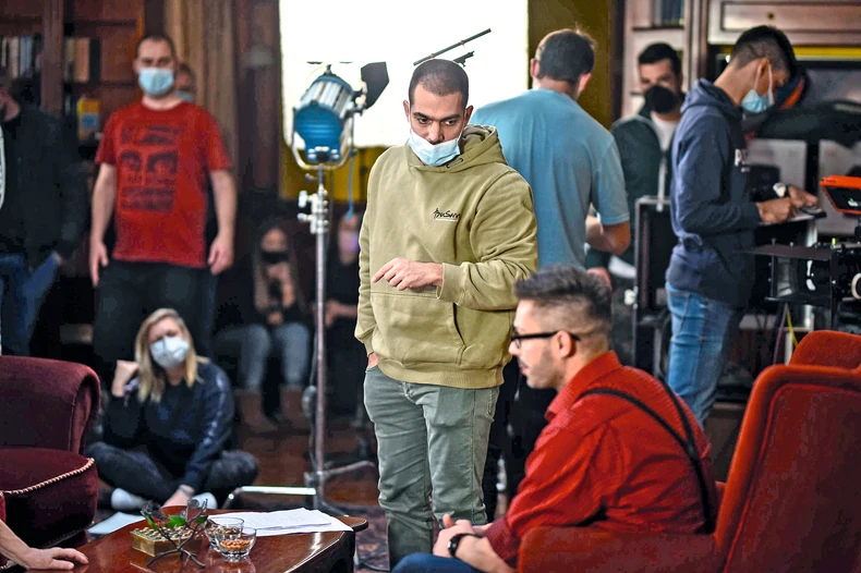 Tri muškarca i tetka