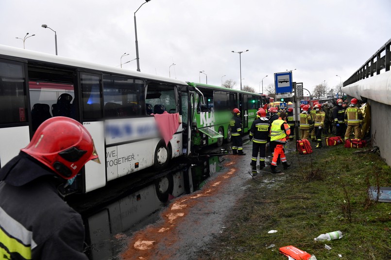 Wypadek autobusów w Szczecinie. Ranni żołnierze