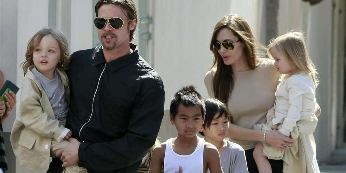 Pitt i Jolie uciekają przed dziećmi