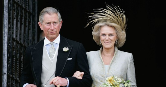 Csoda, hogy megvalósult Károly király és Kamilla királyné esküvője: egy sor szerencsétlen dolog történt a szertartás előtt és után