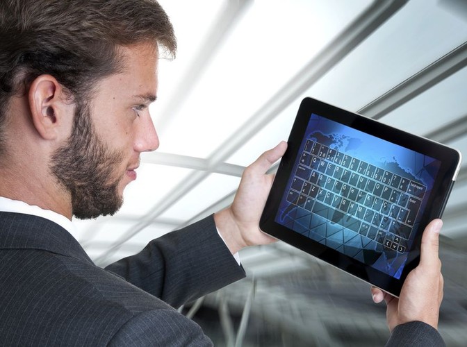 Jeśli prezent ma być z przytupem, może warto zastanowić się nad bardzo modnym tabletem?