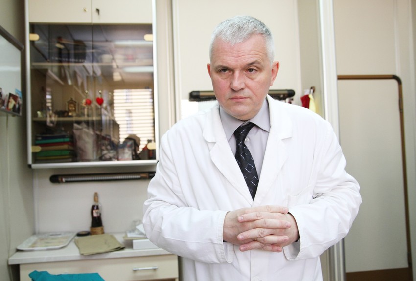 Profesor dr Milan Nedeljković, jedan od najpoznatijih domaćih kardiologa, na svom kontu trenutno ima pet zarada