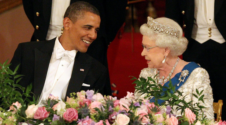Barack Obama volt amerikai elnök csak akkor beszélhetett, ha Erzsébet kérdezett tőle /Fotó: Northfoto