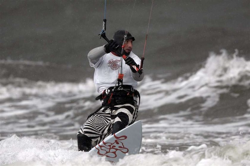 kitesurfer: atakowały mnie rekiny