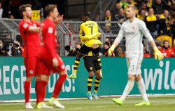 Liga niemiecka: Aubameyang dogonił Lewandowskiego. Remis Bayernu z Bayerem. WIDEO