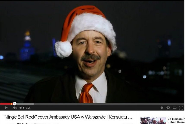 Ambasada USA na Boże Narodzenie. Z dystansem i humorem. WIDEO