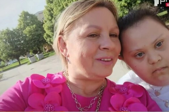 "BIOLOŠKI RODITELJI NE ŽELE NI DA JE VIDE" Silvana iz Jagodine usvojila devojčicu sa Daunovim sindromom: "Njena ljubav je nešto najiskrenije što može da se oseti"