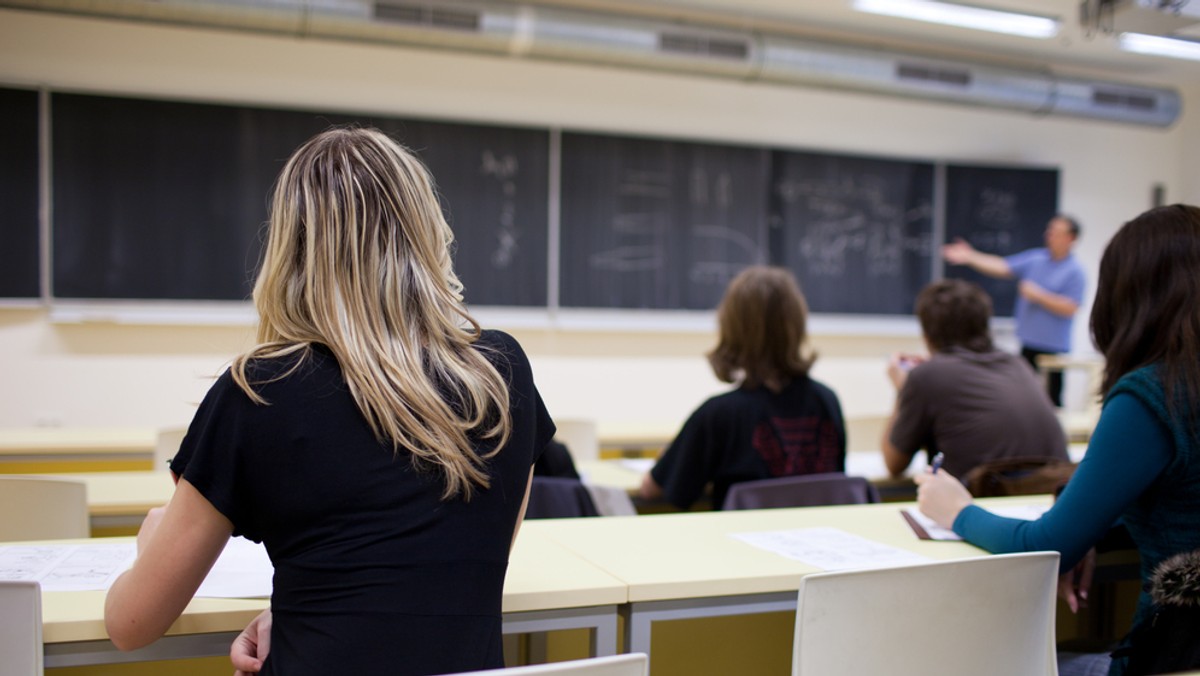 Wydalony z Polski Rosjanin Dmitrij K. nie prowadził w obecnym semestrze zajęć ze studentami na Akademii Humanistycznej w Pułtusku. W czerwcu rozpoczęło się postępowanie dyscyplinarne wobec niego - dowiedziała się PAP w akademii.