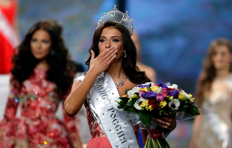 Najpiękniejsza! Sofia Nikitczuk Miss Rosji 2015