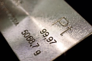 Niepewne perspektywy rynku platyny. Nabywcy próbują unikać dostaw z Rosji