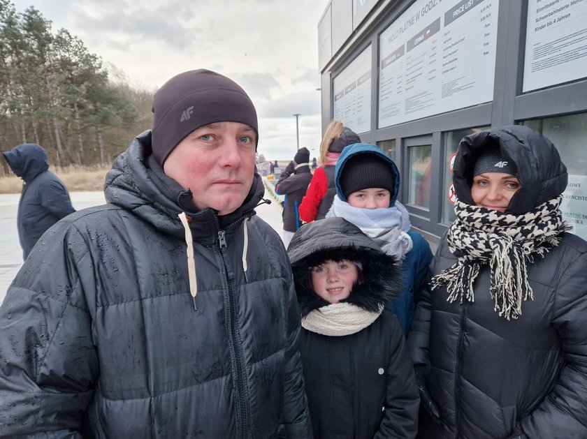 Tłumy nad Bałtykiem. Turyści przyjechali to zobaczyć na własne oczy