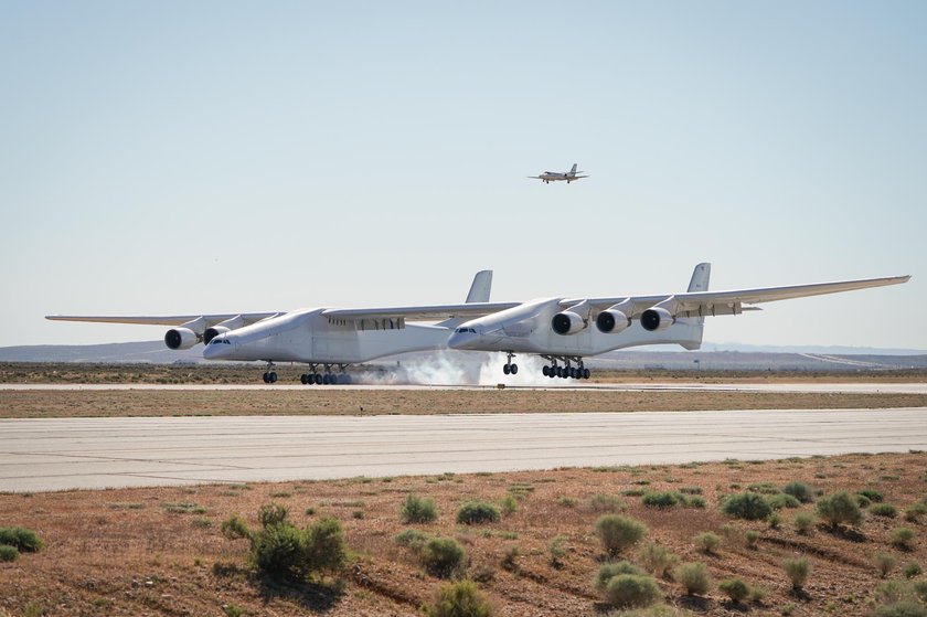 M7ADNK Stratolaunch