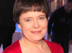 Wredna sąsiadka Pawłowicz, Ziobro kujon... Królowa seriali przydziela role politykom