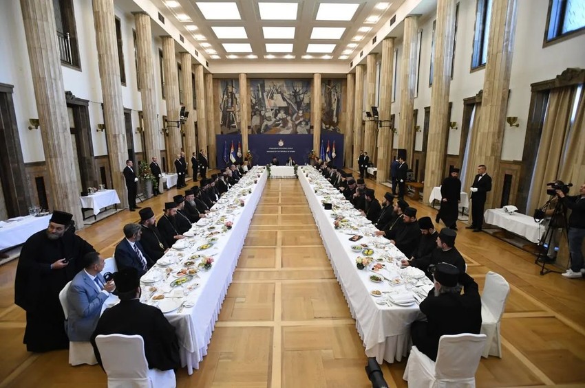 Aleksandar Vučić, patrijarh Porfirije i sveštenstvo u Predsedništvu