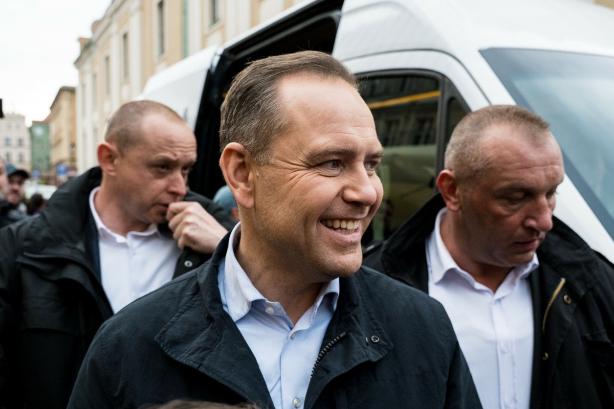 Afera kawalerkowa zaszkodzi Nawrockiemu? Jest nowy sondaż