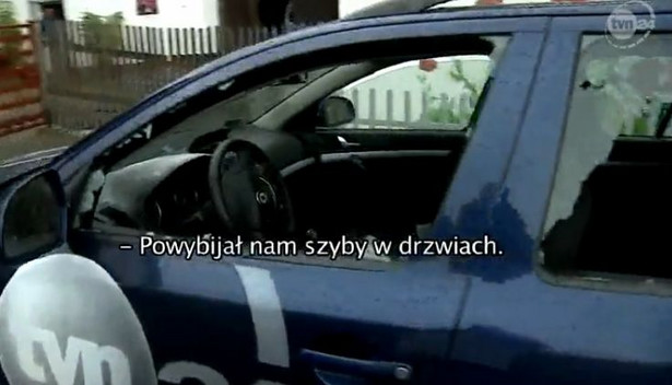 Atak na dziennikarzy programu interwencyjnego. Mężczyzna rzucił się z nożem