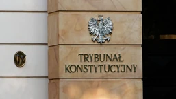 spór o skład tk. trybunał unieważnia kluczowy przepis ustawy