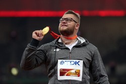 MŚ w Pekinie: Złoty Fajdek w rzucie młotem!, brąz Nowickiego. WIDEO